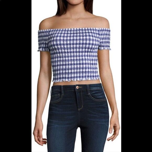 2/$20 ARIZONA Smocked blue gingham Crop Top, 2X - Picture 1 of 5
